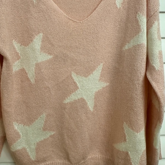 Altar'd State Pink and Cream Star V-Neck Sweater - Picture 2 of 5